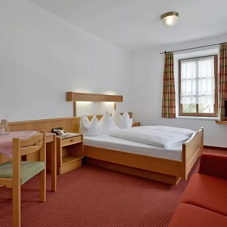 فندق مبيت وإفطار Foersterhaus & Haus Andrea