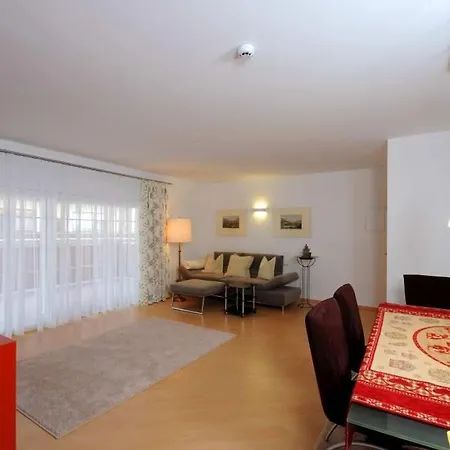 Foersterhaus & Haus Andrea مايرهوفن