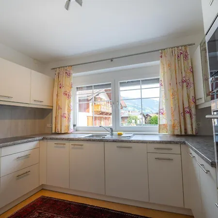 Alojamento de Acomodação e Pequeno-almoço Foersterhaus & Haus Andrea Mayrhofen