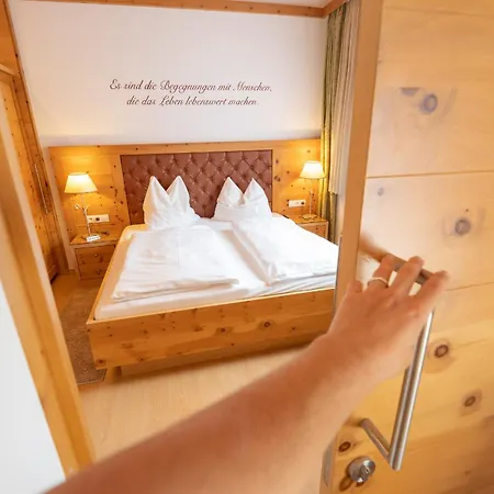 Foersterhaus & Haus Andrea Oda ve Kahvaltı Mayrhofen