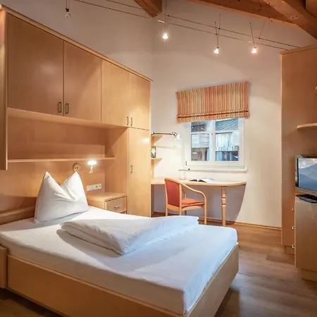 Couette-café Foersterhaus & Haus Andrea 4*